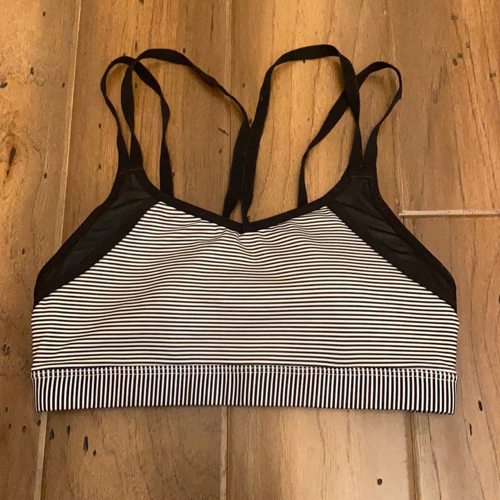 Women’s sports bra